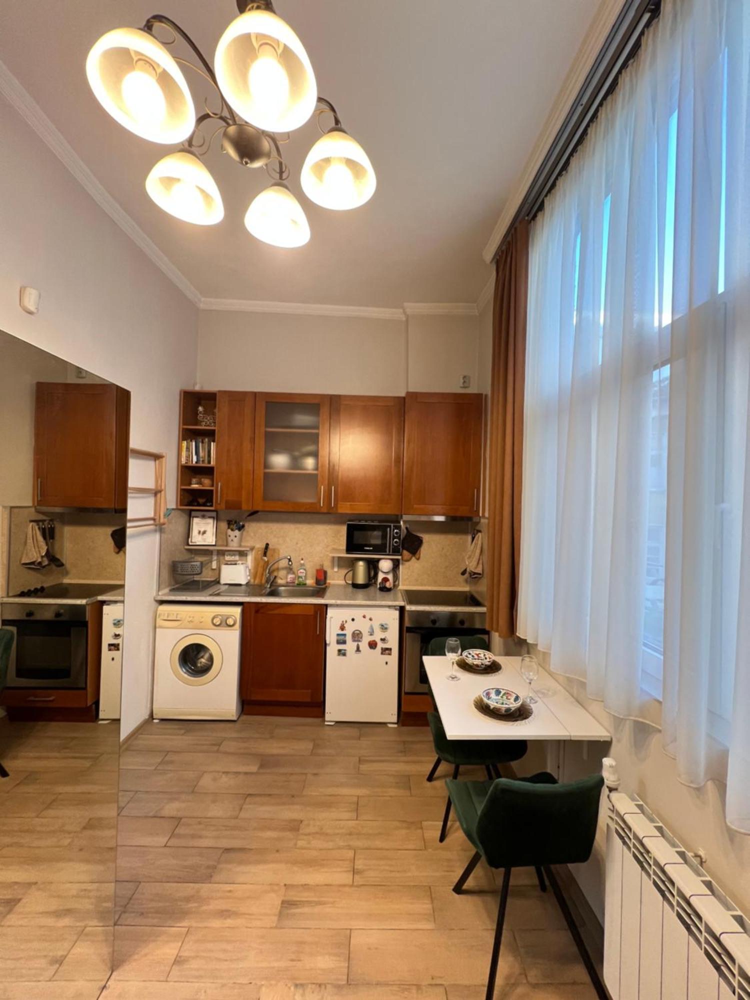 Budapest Central Cozy Studio W Working Space And Wifi Sofia Exterior photo