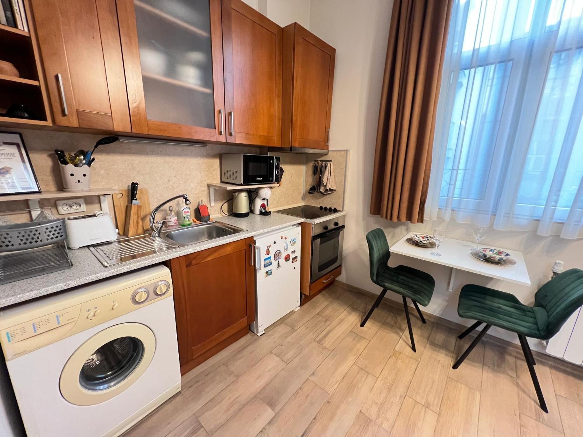 Budapest Central Cozy Studio W Working Space And Wifi Sofia Exterior photo